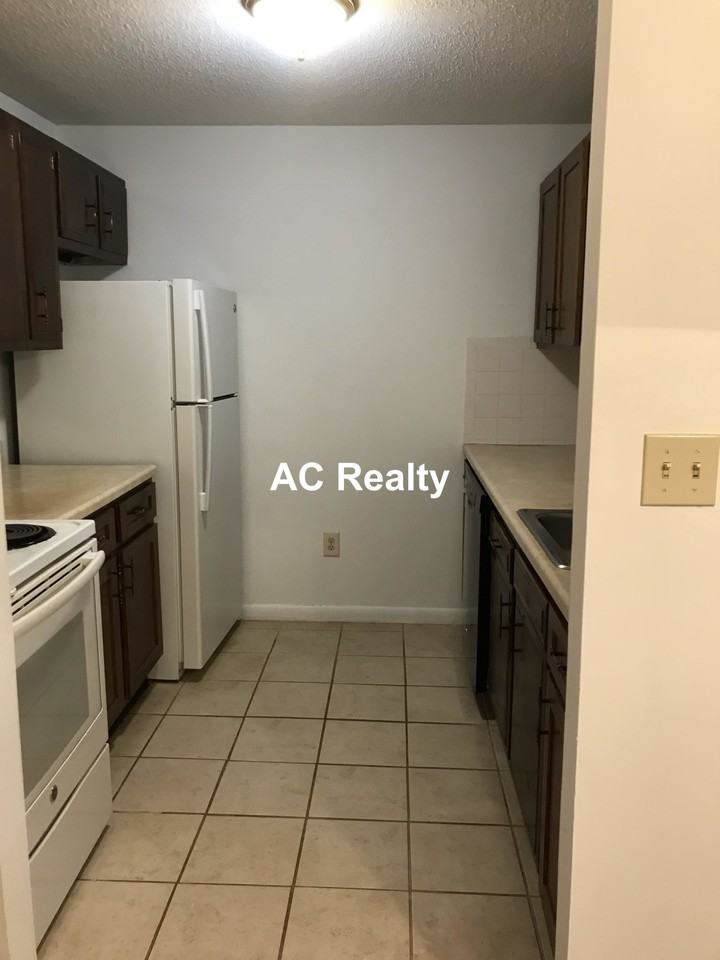 1123 Revere Beach Pkwy #101 - Photo 5 of 10