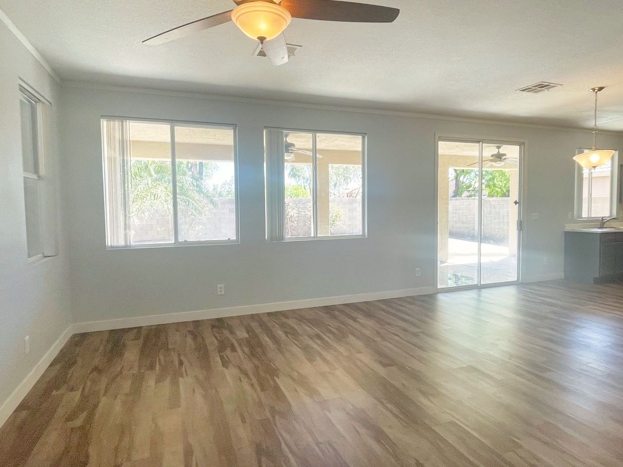 10445 W Granada Rd - Photo 3 of 28