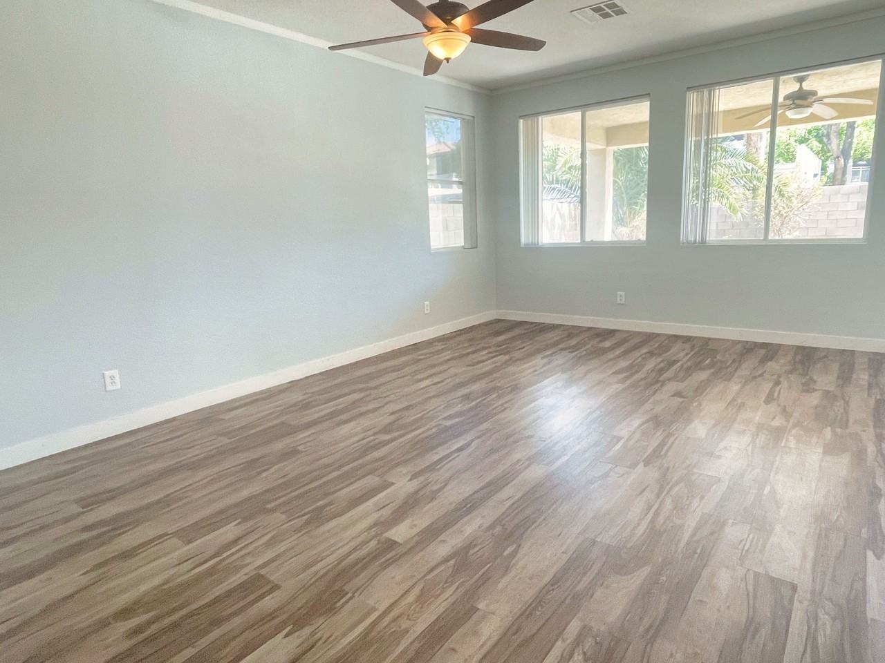 10445 W Granada Rd - Photo 5 of 28