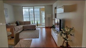 8200 Sunrise Lakes Blvd Unit 102  