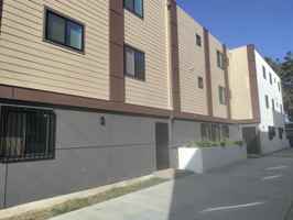 featured image of 1571 W 37th Pl