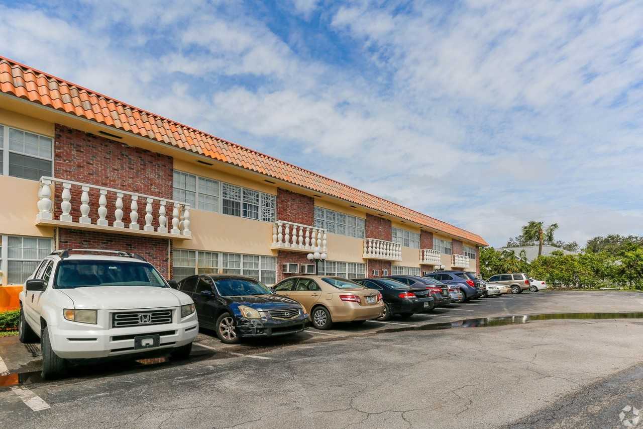 Wilton Pointe Apartments 2625 N Andrews Ave, Wilton Manors, FL 33311
