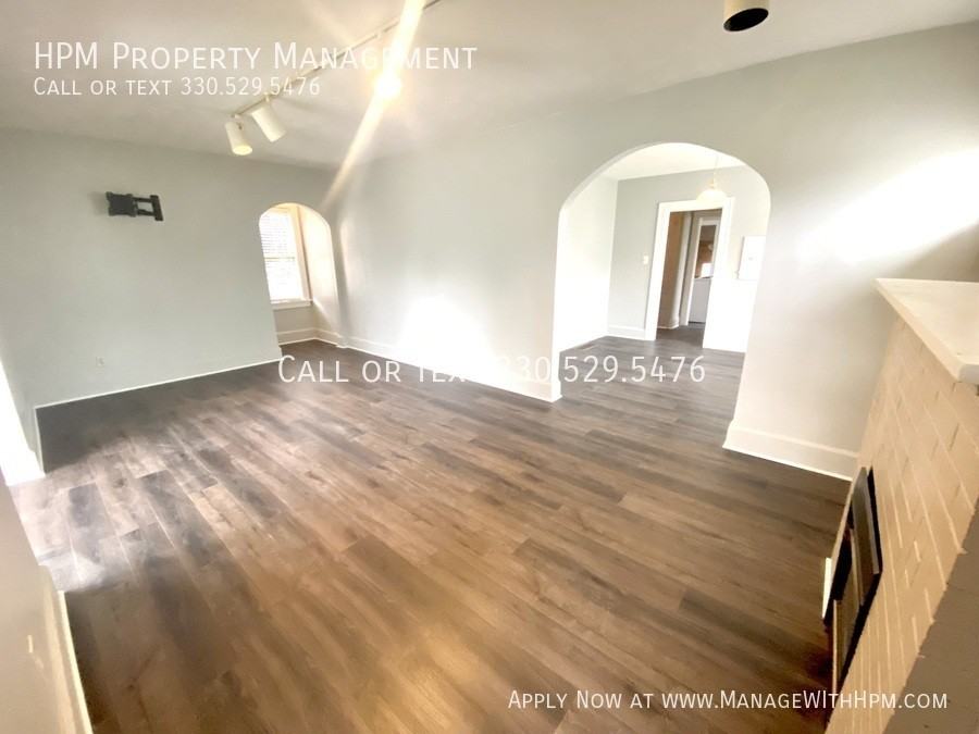 1261 Oxford Ave Nw - Photo 3 of 29