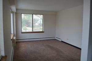 featured image of 2233 N Summit Ave