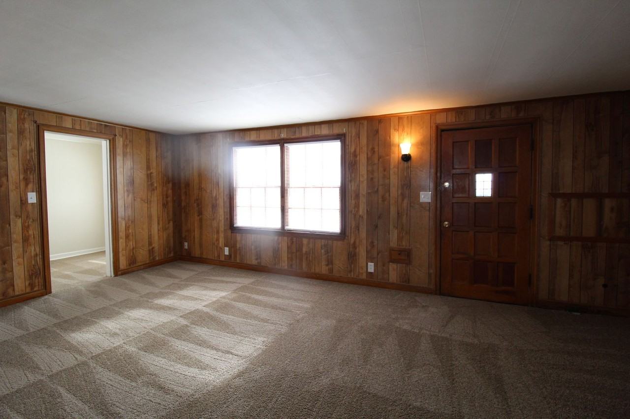 302 E 27th Ave - Photo 2 of 12