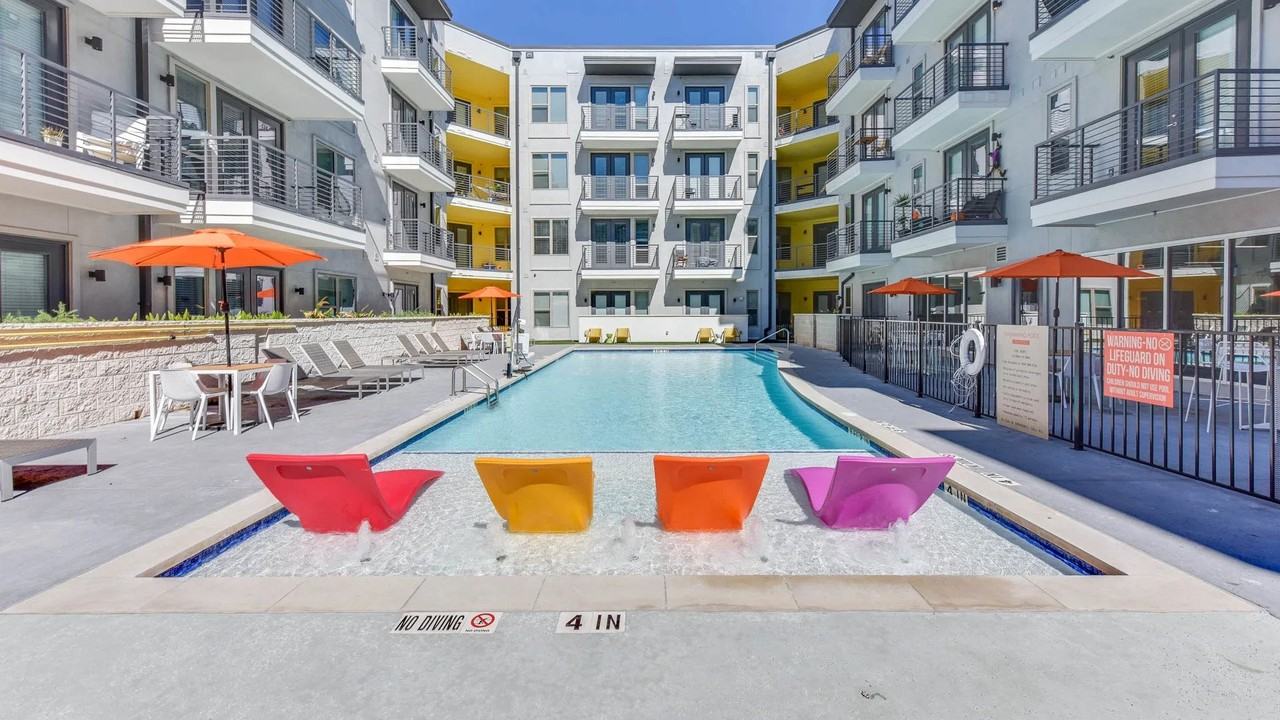 605 W St Johns Ave #S1-28