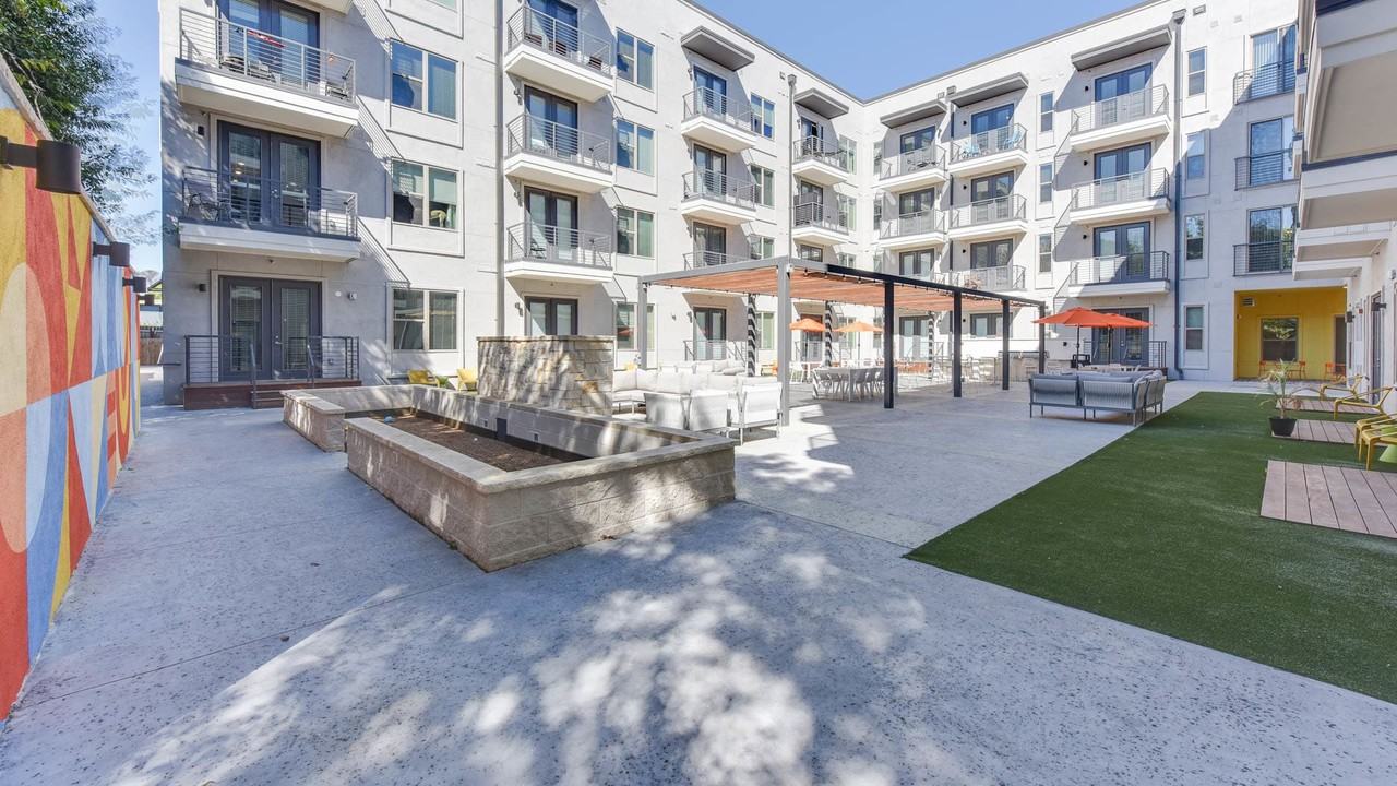 605 W St Johns Ave #S2-22