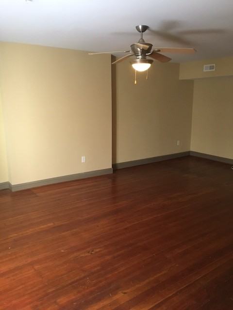 321 West Franklin Street - Photo 2 of 13