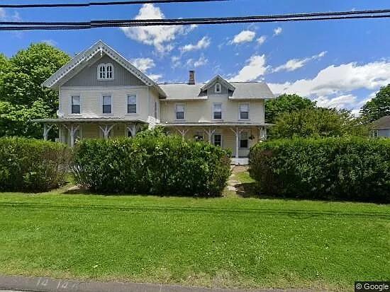 376 Buckingham St #376 - Photo 2 of 14