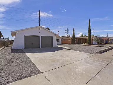 3573 Red Sails Dr - Photo 2 of 25