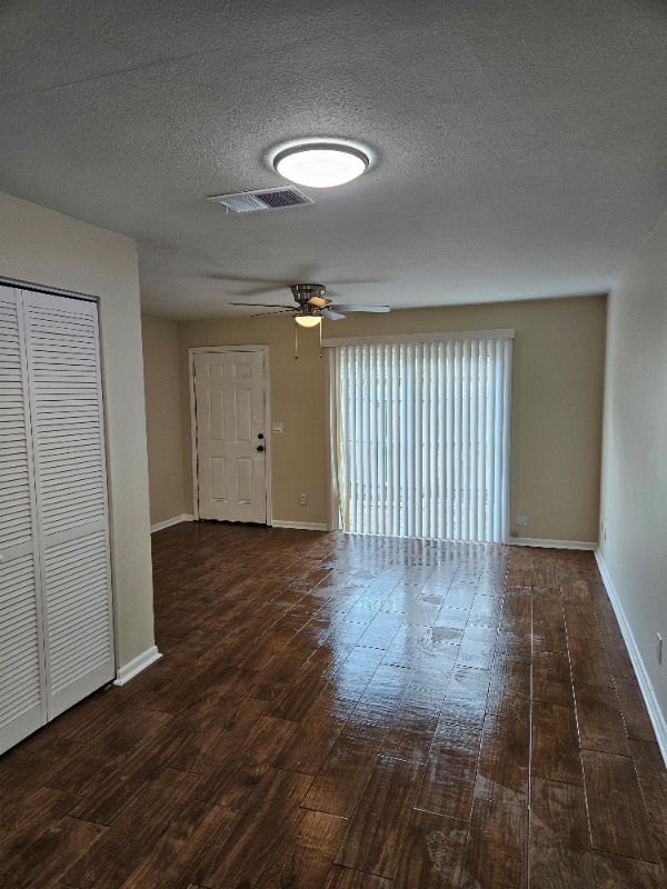 3950 Se 17th Ct #C - Photo 6 of 13