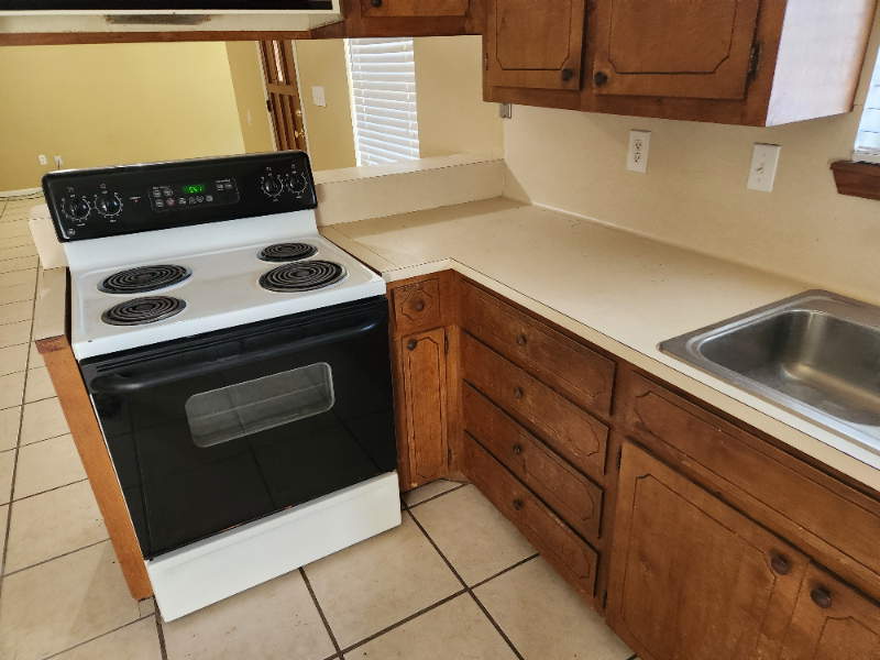 212 W. Co. Rd. - Photo 3 of 10