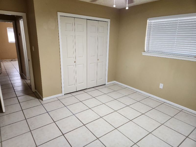 212 W. Co. Rd. - Photo 7 of 10