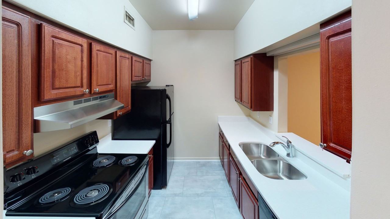 211 N Foushee St - Photo 2 of 18