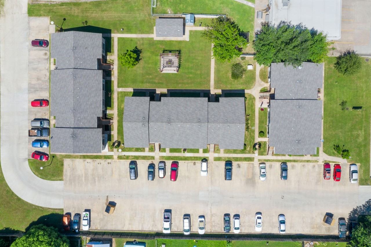 Alderview Apartments - Photo 4 of 6