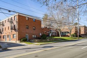 featured image of 289 Essex St