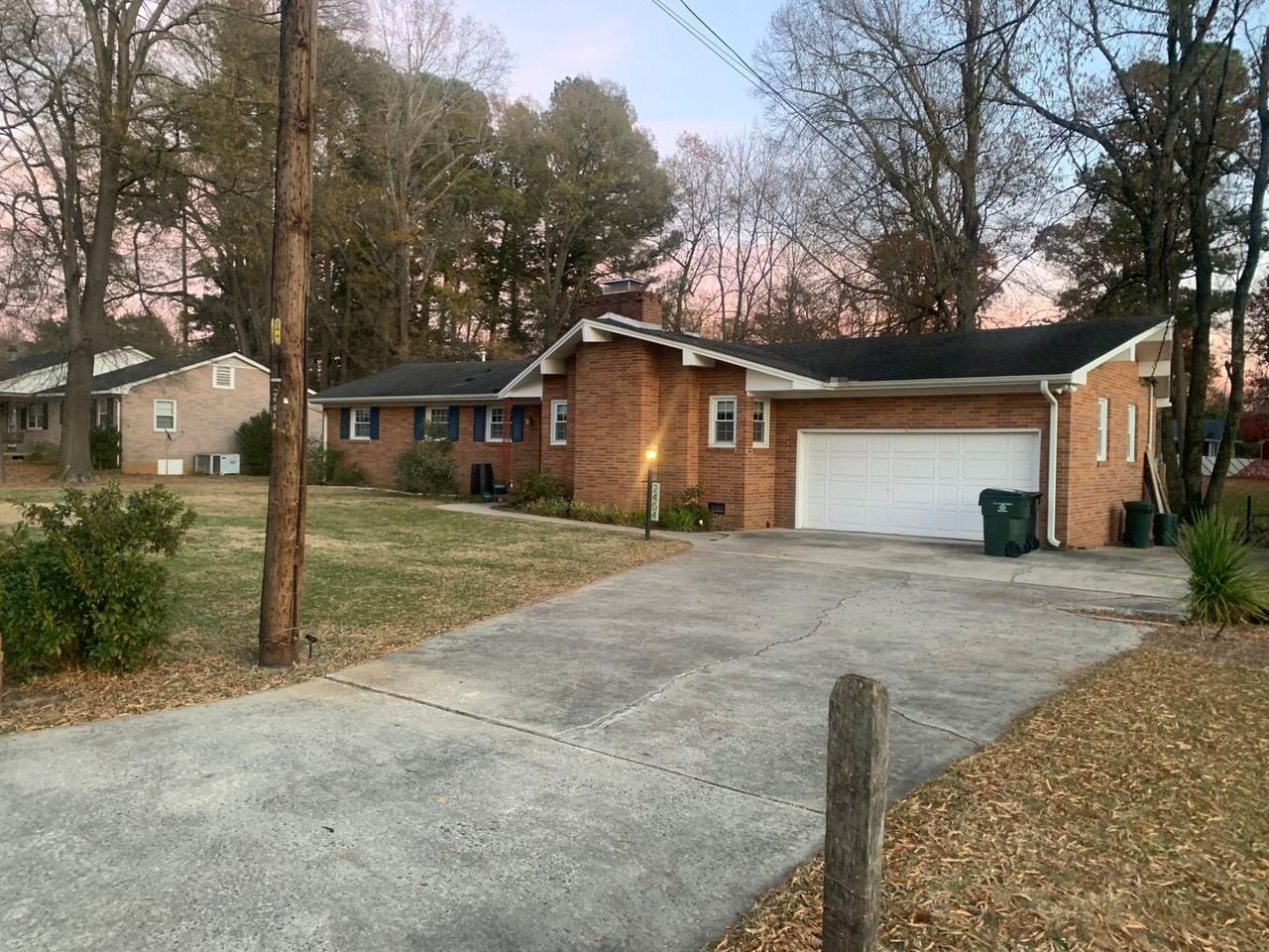 2404 Blanche Dr - Photo 2 of 14