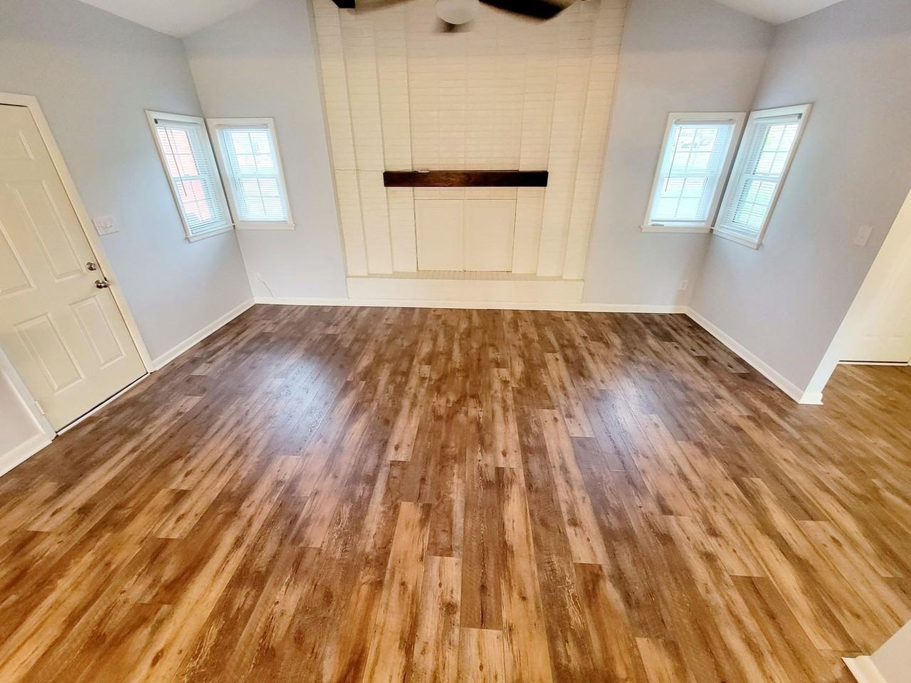 2404 Blanche Dr - Photo 3 of 14