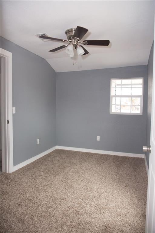 2501 S 18th St - Photo 4 of 12