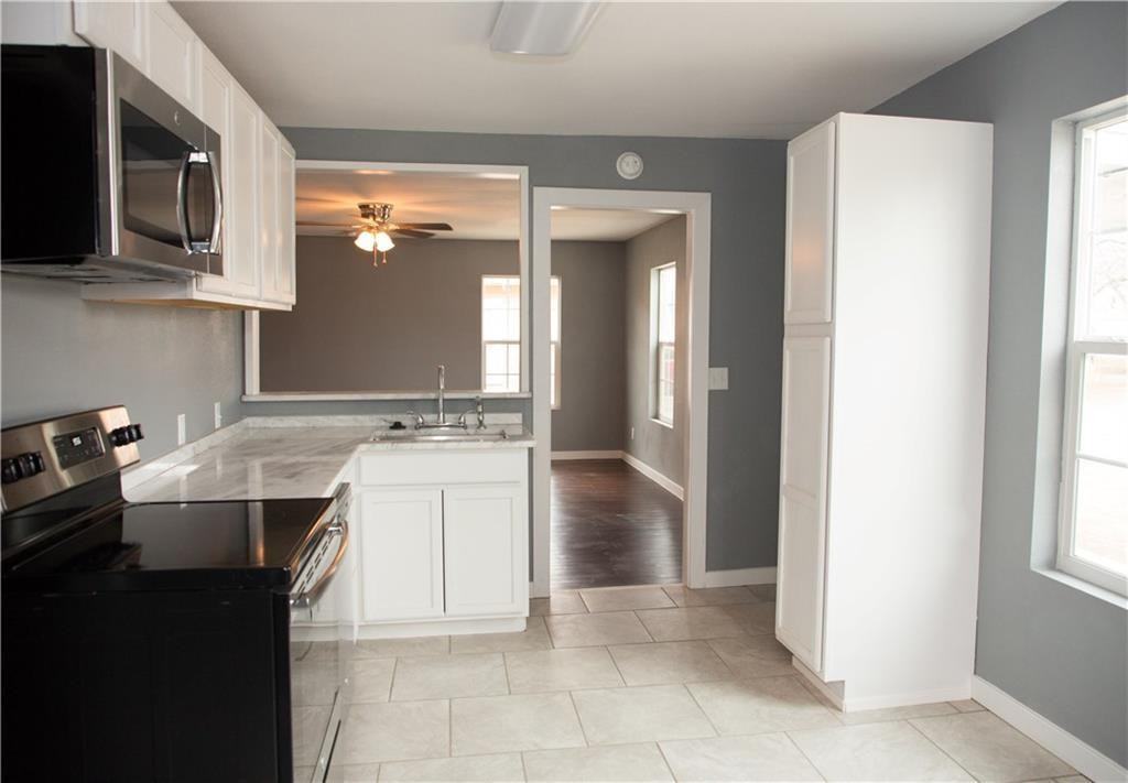 2501 S 18th St - Photo 6 of 12