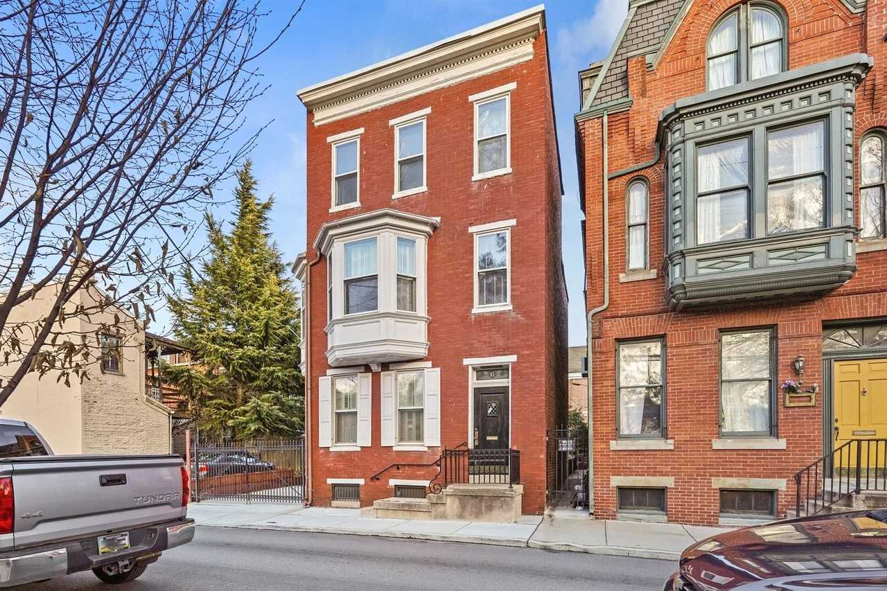 17 S Pine St - Photo 2 of 22