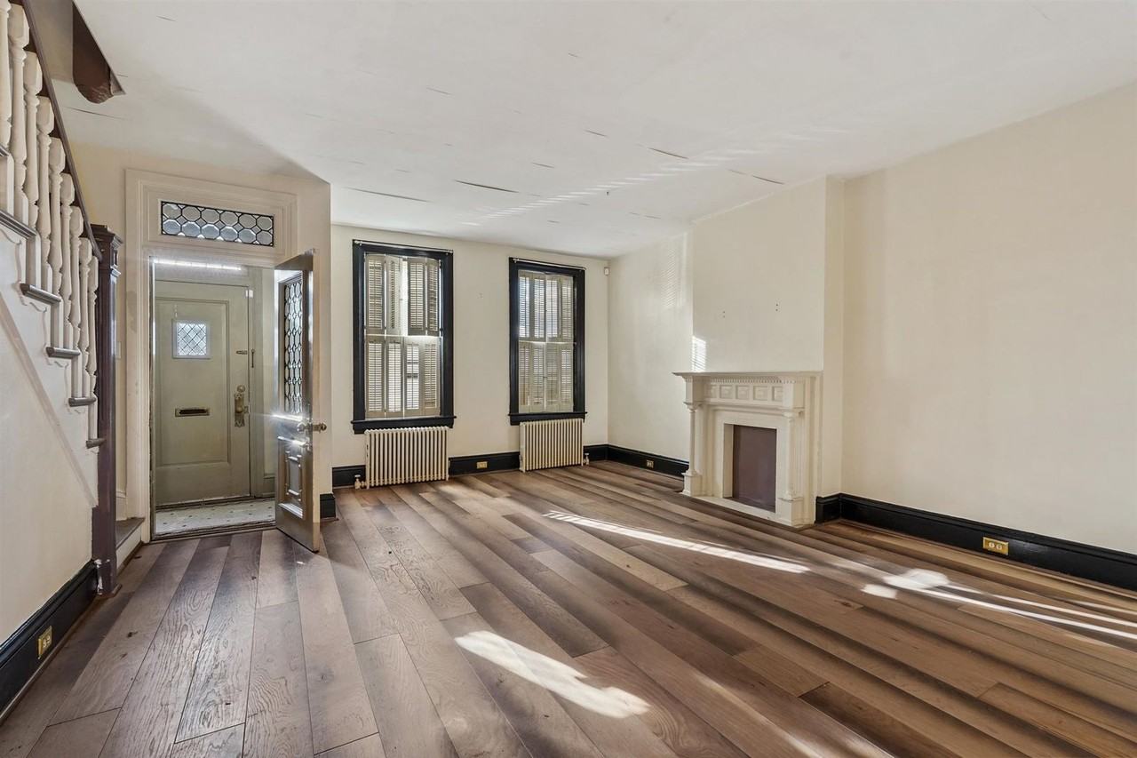 17 S Pine St - Photo 4 of 22