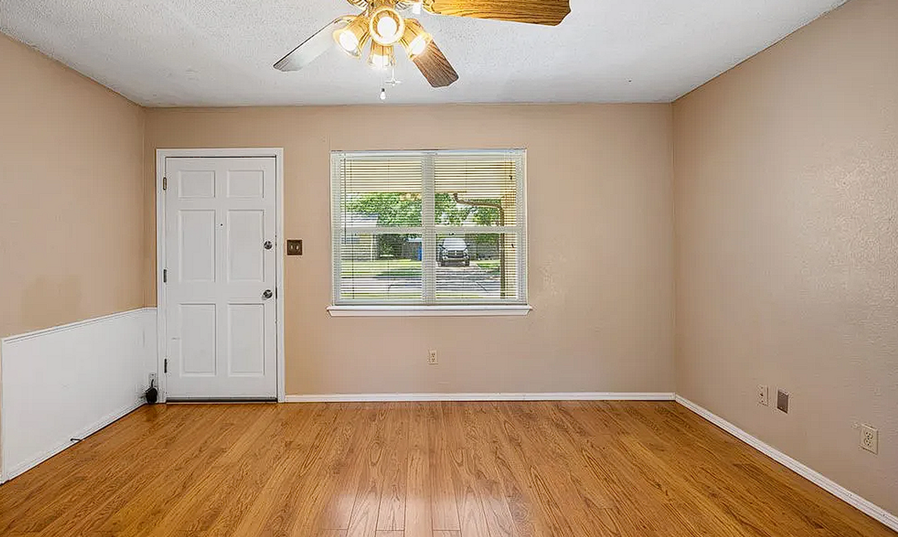 128 Mount Vernon Dr - Photo 3 of 14