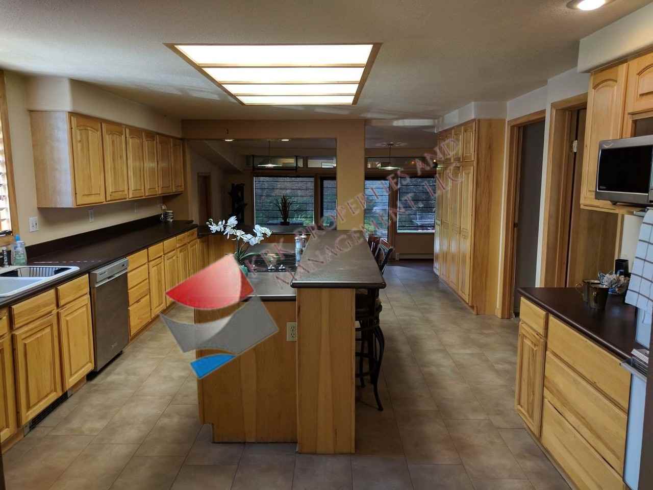 315 Alamosa Ave - Photo 7 of 19