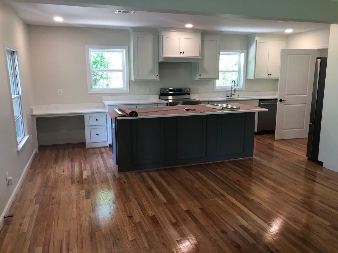 5524 Rodgers Dr - Photo 2 of 27