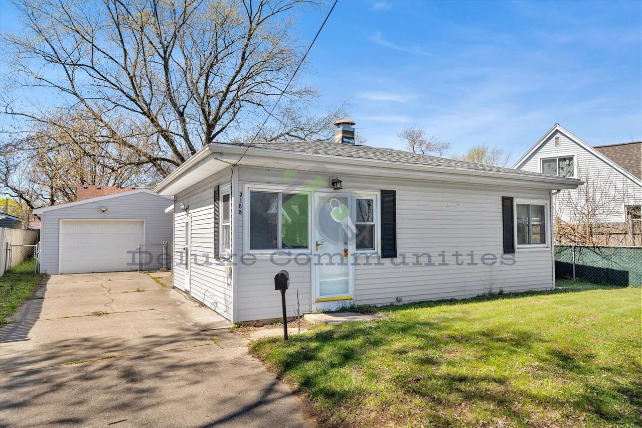 3185 Stratford Dr Sw - Photo 2 of 31