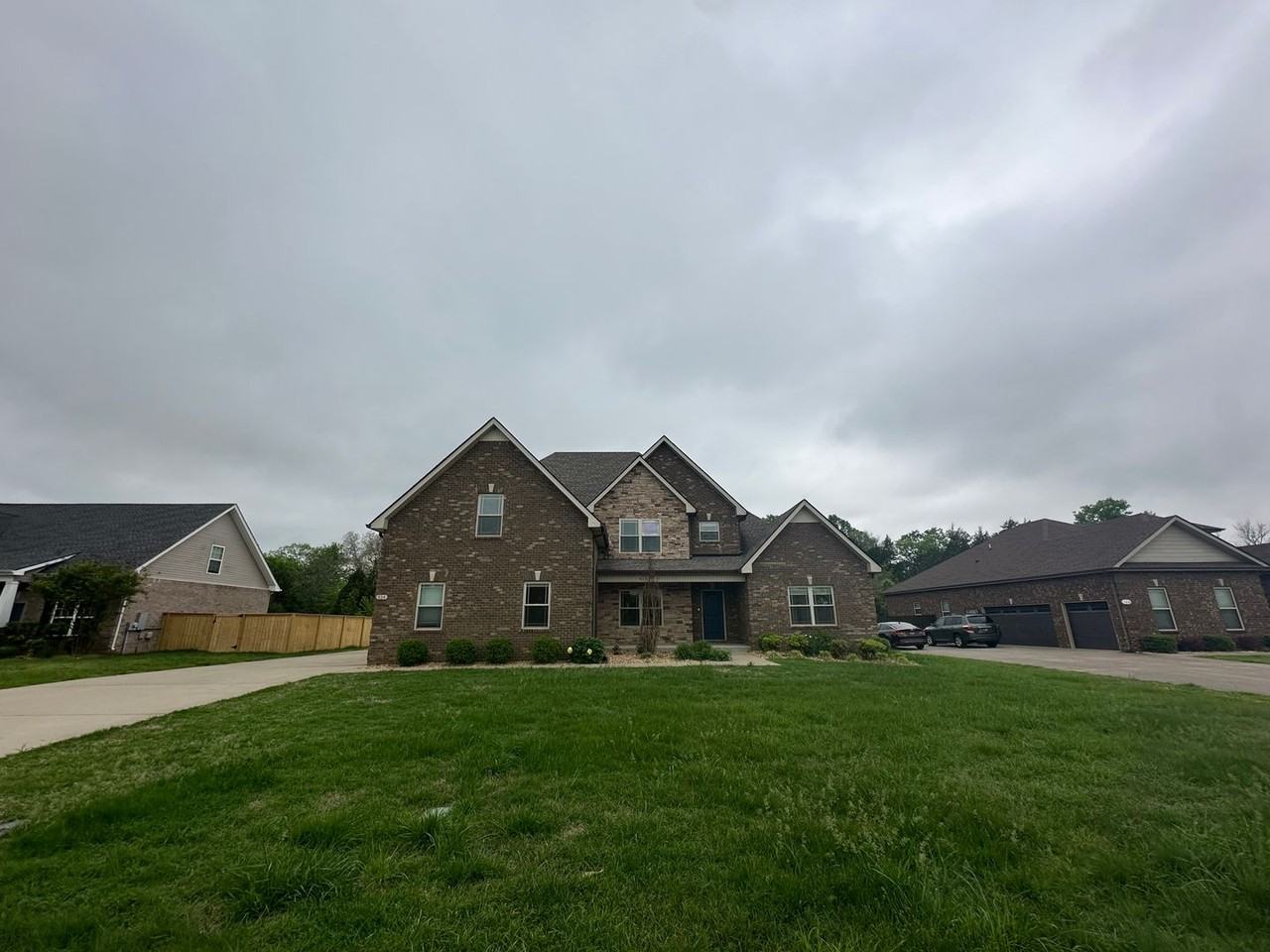 514 Sapphire Dr - Photo 4 of 49