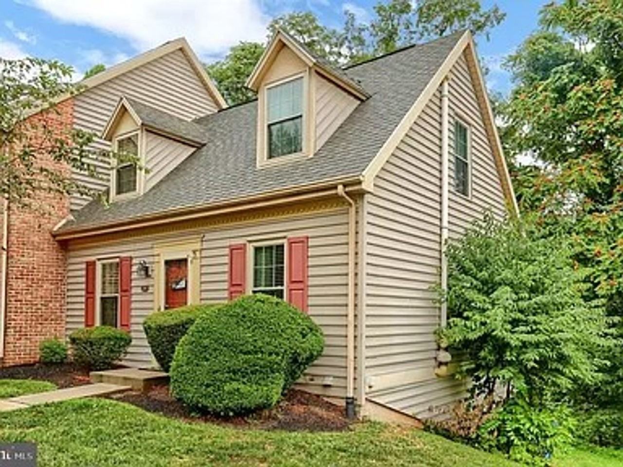 1724 Josiah Chowning Way - Photo 2 of 19