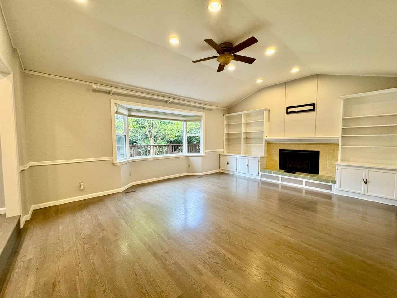 15226 Ne 195th St - Photo 4 of 33