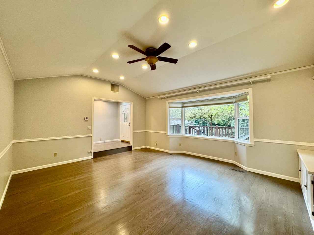 15226 Ne 195th St - Photo 5 of 33