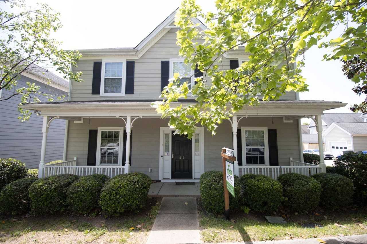417 S Pickens St - Photo 5 of 27