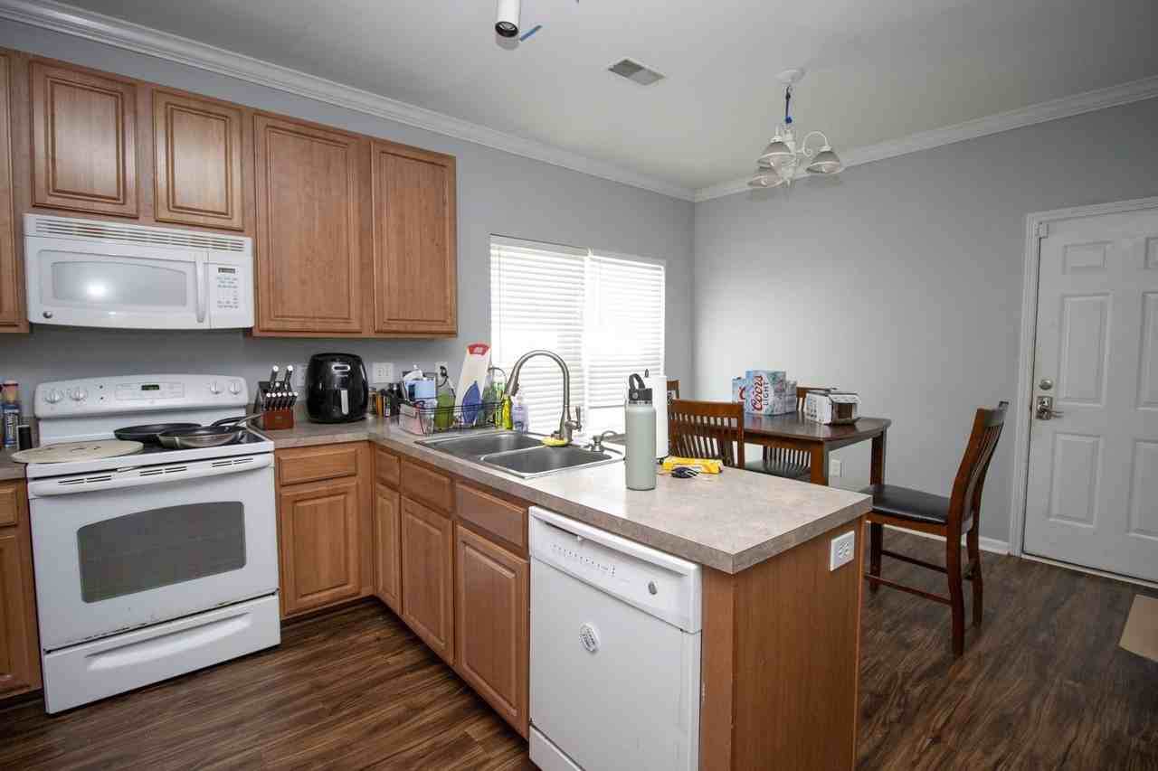 417 S Pickens St - Photo 7 of 27