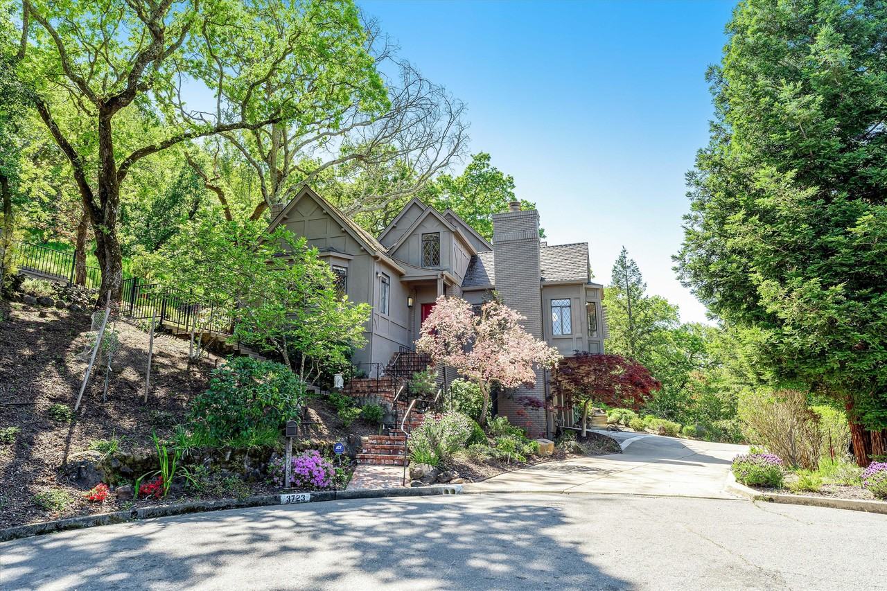 3723 Crestmont Place - Photo 2 of 51