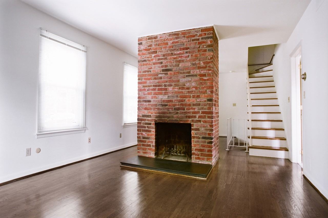 6415 Howe St #TH - Photo 2 of 6