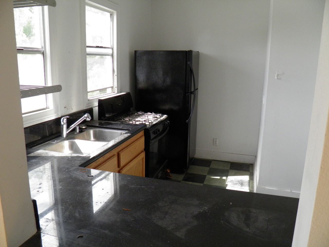 807 N June St #807HALF - Photo 5 of 17