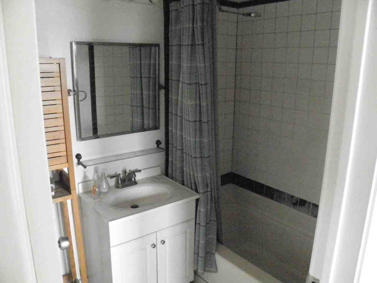 807 N June St #807HALF - Photo 6 of 17