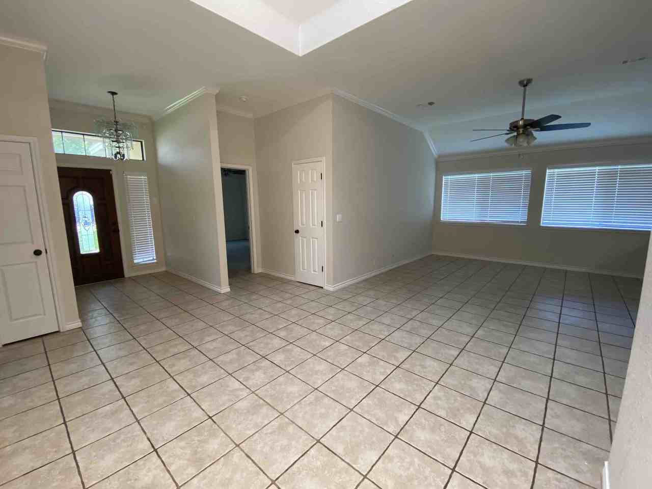 813 Sunnyvale Pl #NA - Photo 3 of 15