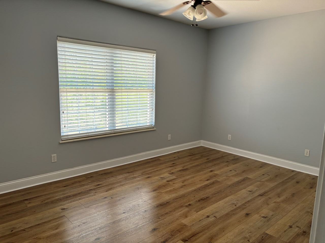 1406 Windcrest Ct #NA - Photo 3 of 14