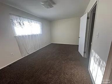 1722 Washtenaw Rd - Photo 5 of 13