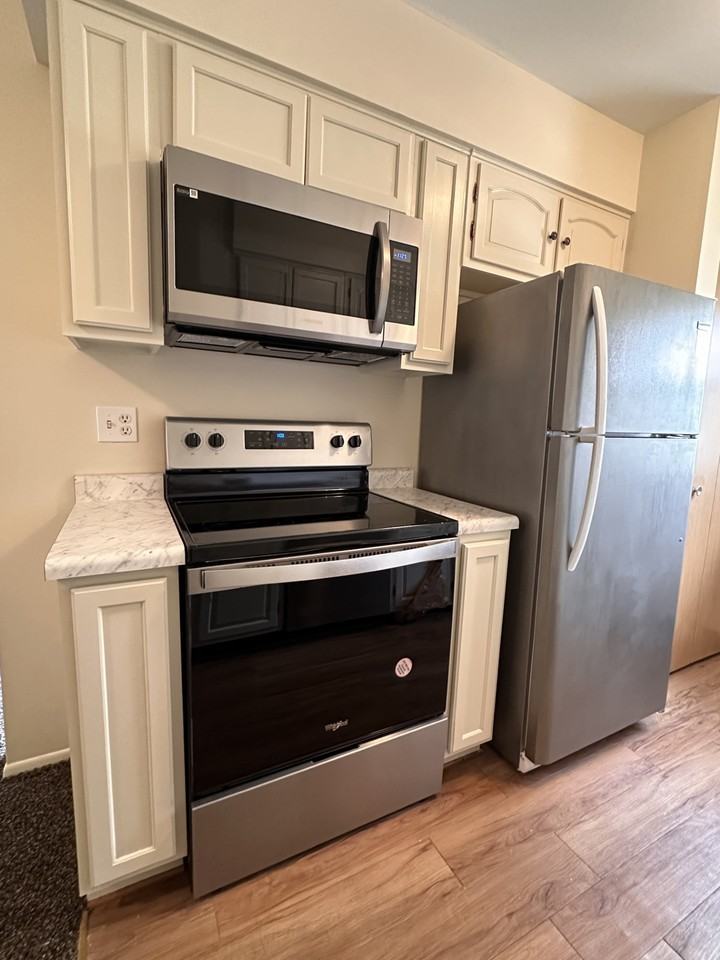 1722 Washtenaw Rd - Photo 6 of 13