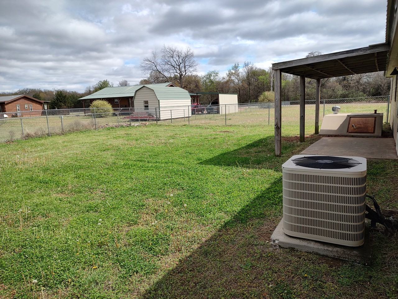 101 Surrey Dr #NA - Photo 2 of 14