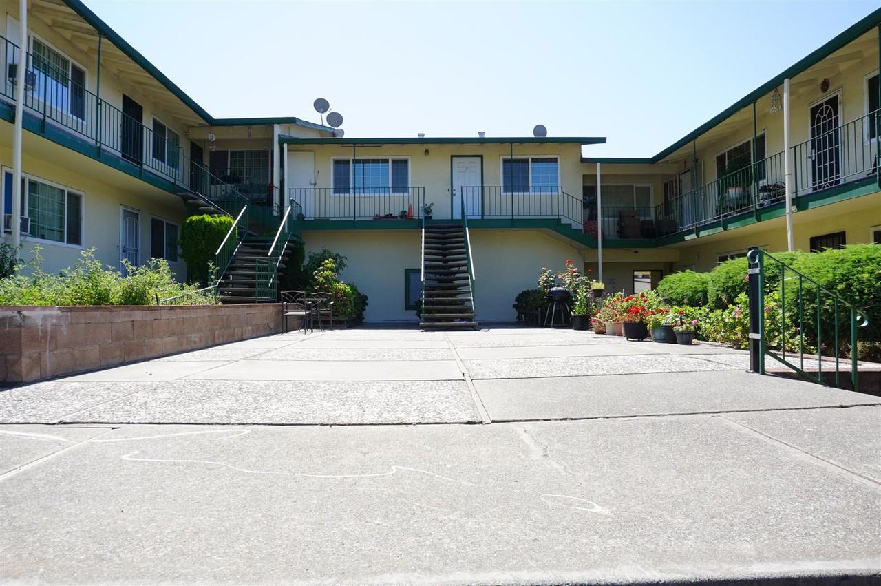 25538 Del Mar Ave #13 - Photo 4 of 25