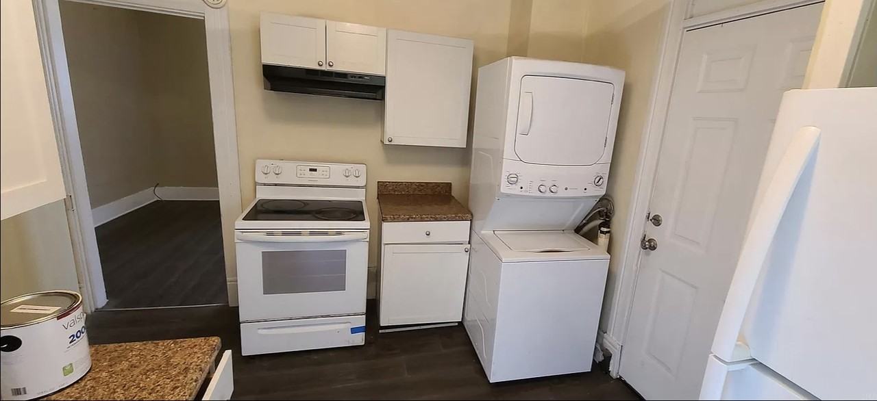 712 N 8th St #3 - Photo 2 of 5