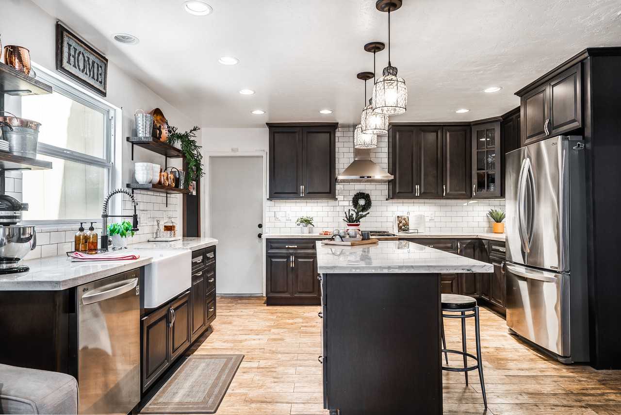 8511 Fensmuir St #NA - Photo 4 of 36