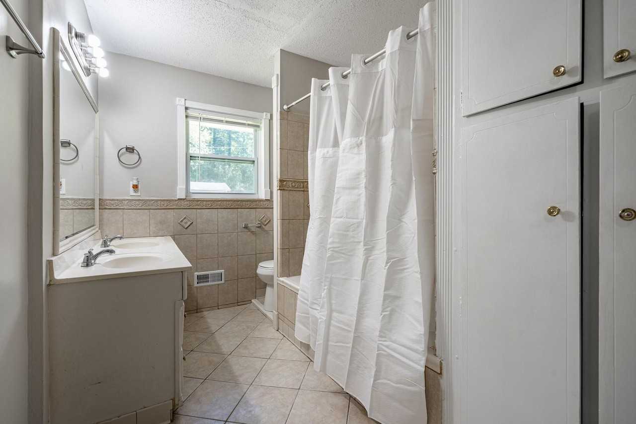 Duffield Dr Nw - Photo 7 of 14