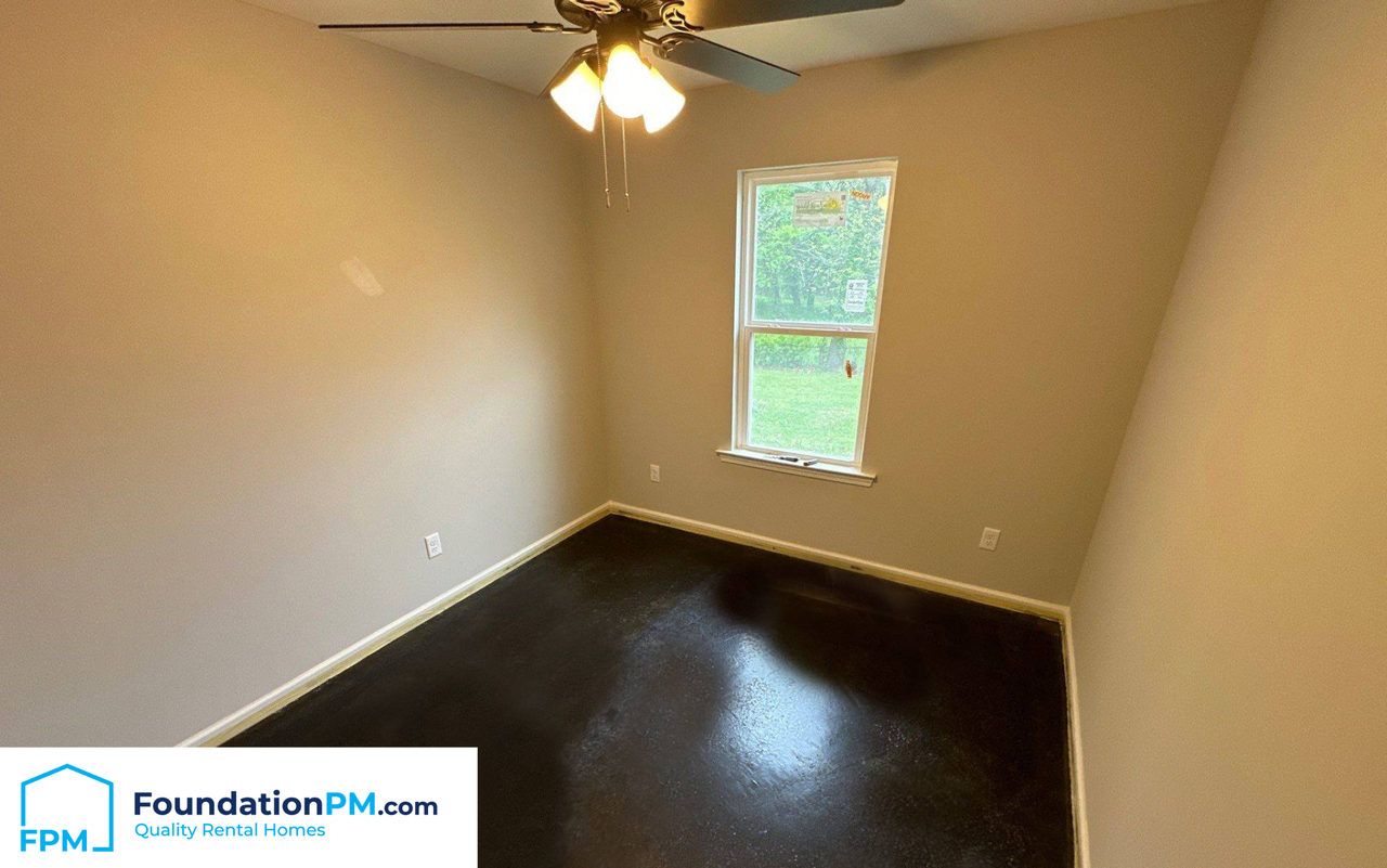 307 Harrell St #1 - Photo 5 of 8